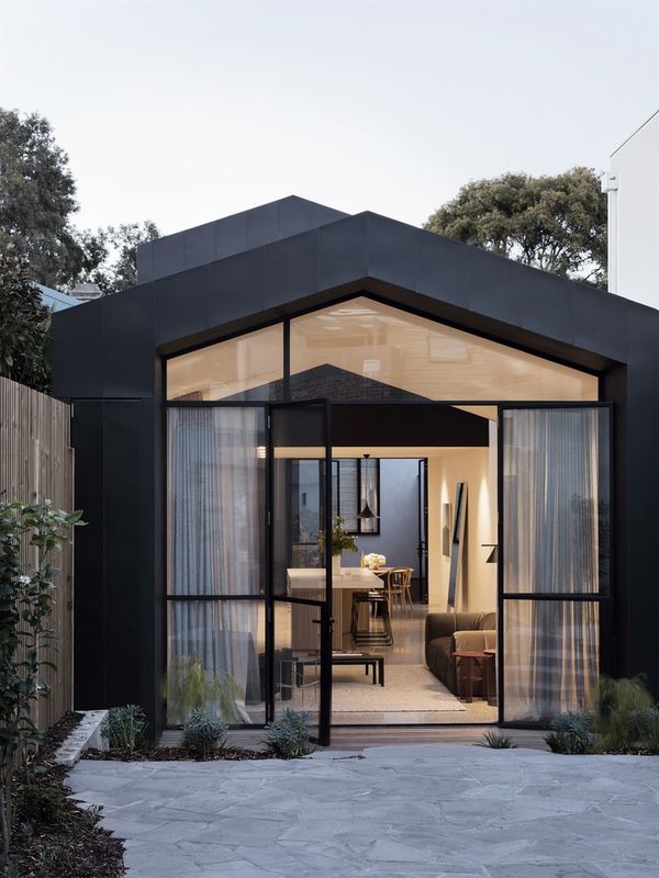 Extension en zinc noir